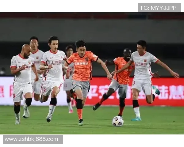 重庆足球队在城市联赛中的比赛经验与表现深度分析